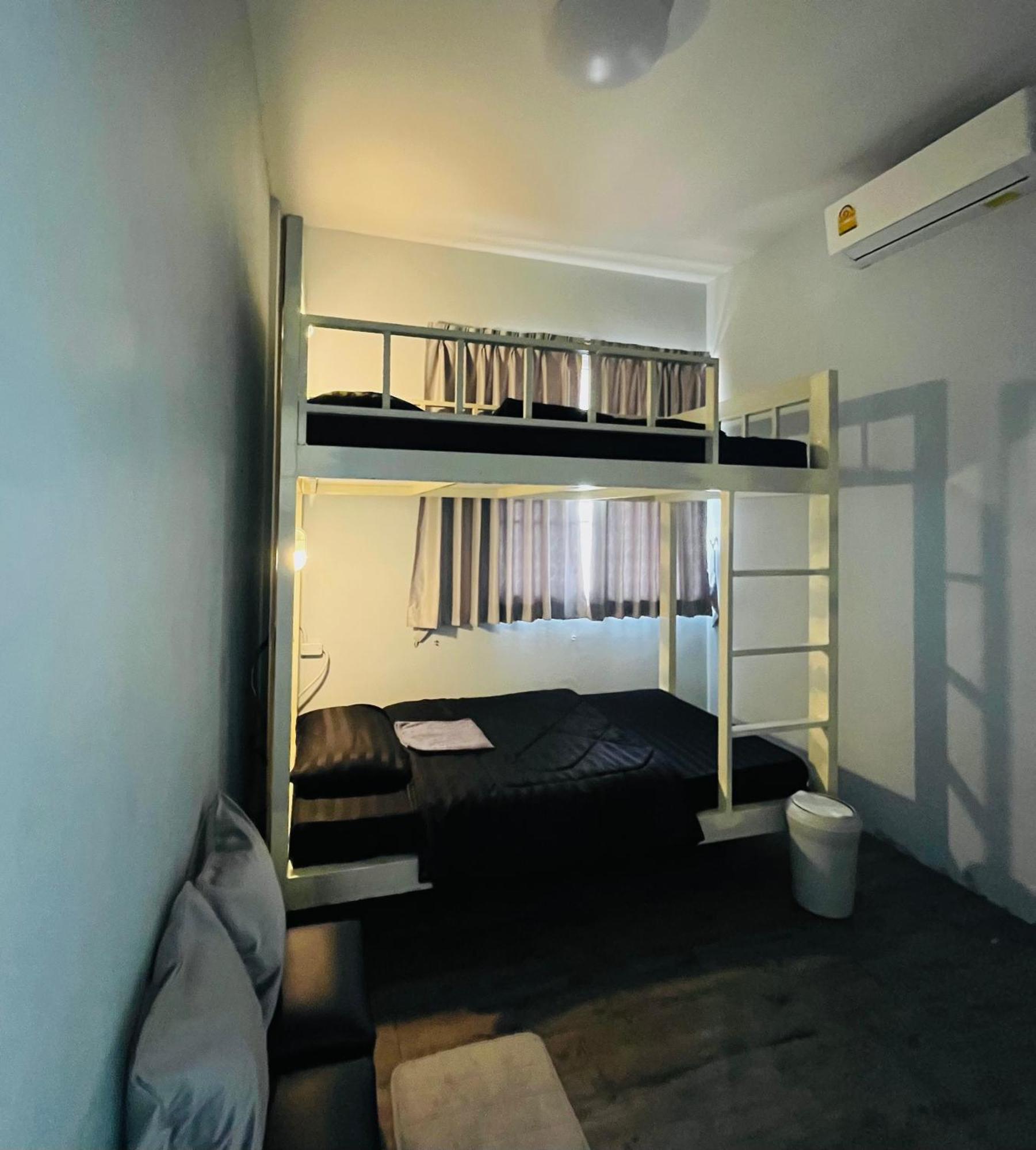 Patone Hostel Phra Nakhon Si Ayutthaya Esterno foto